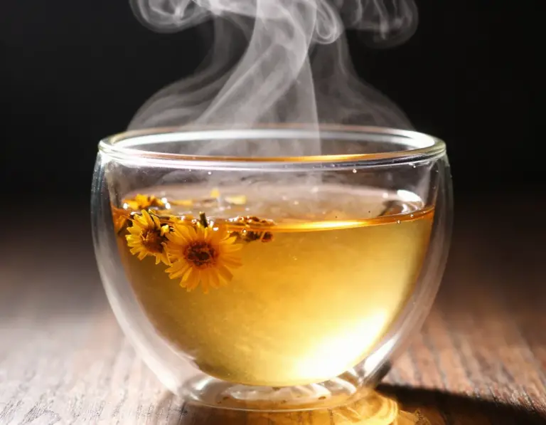 Read more about the article The Perfect Image of a Tea Cup: 9 Examples of Cozy Aesthetics