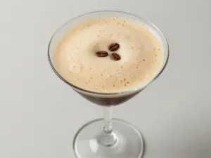 Read more about the article 8 Must-Try Espresso Martini Recipes Featuring Espresso Vodka