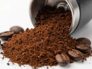 Read more about the article 9 Critical Factors to Consider Before Buying a Home Coffee Grinder